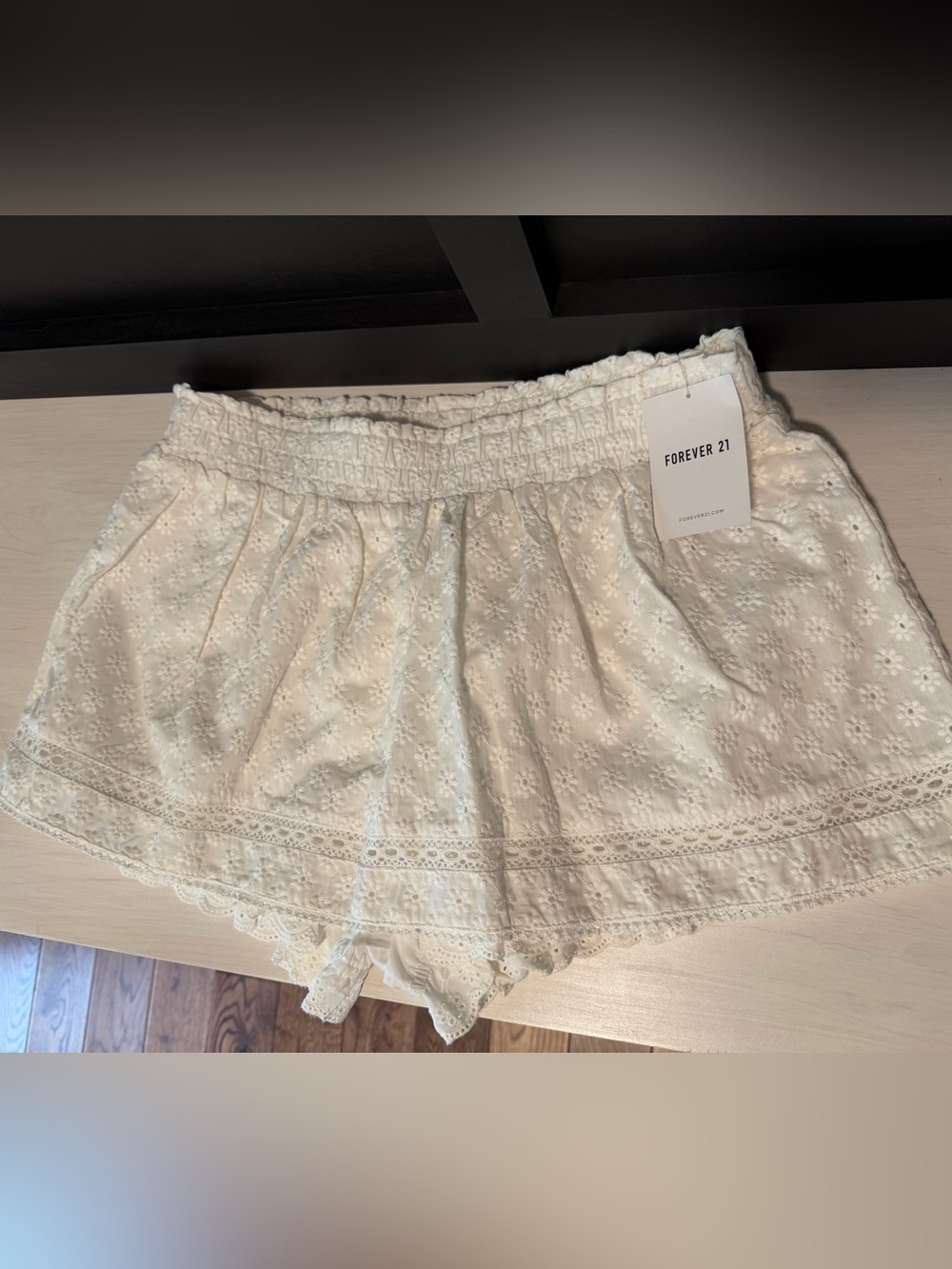 NWT Forever 21 Woman’s White Skort